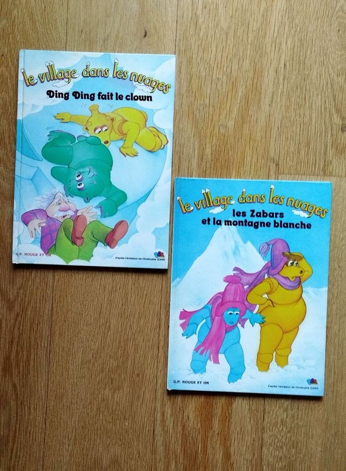 2 livres enfants Le village dans les nuages