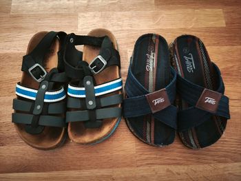 Lot de 2 paires de sandales