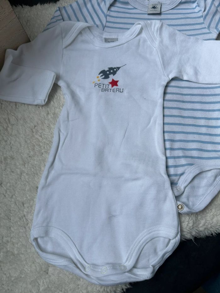 Lot body 9mois - photo numéro 2
