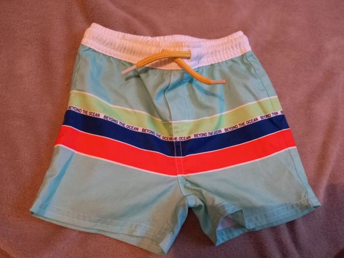 Maillot / Short de Bain Taille 2 ans