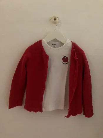 Tee-shirt manches longues et gilet assorti