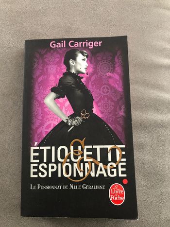 Étiquette espionnage le pensionnat de mlle geraldine