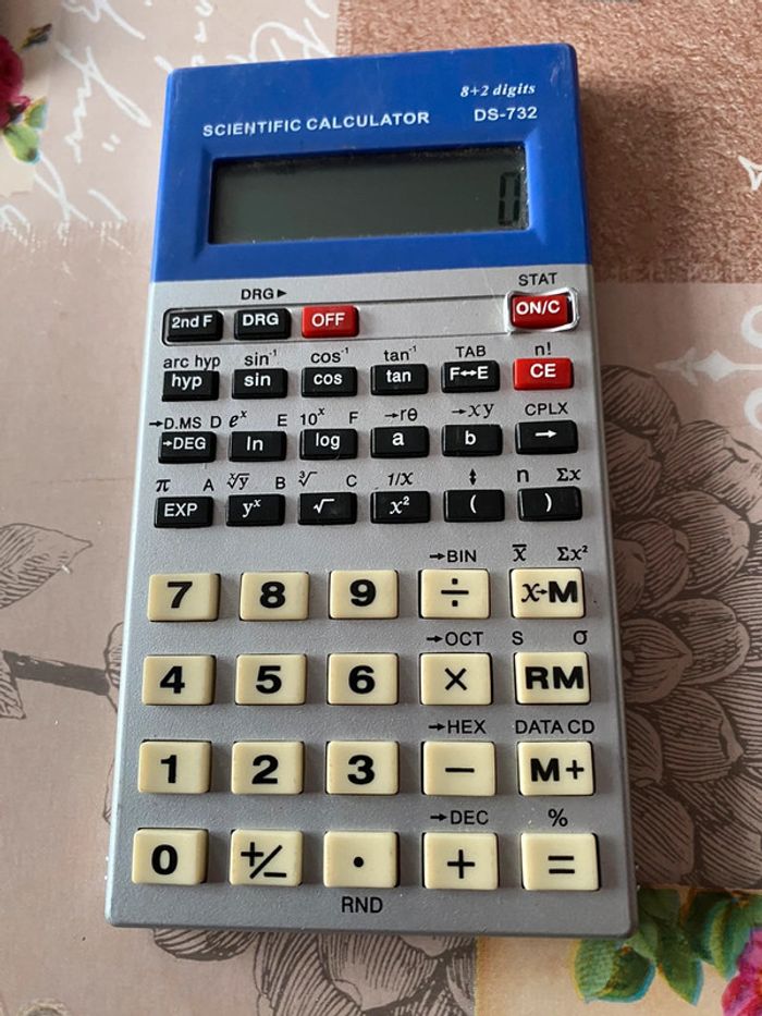 Calculatrice scientifique - photo numéro 2