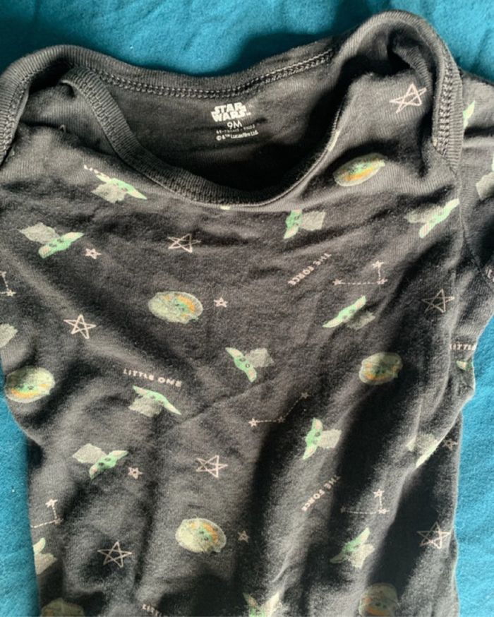 Bodie et pyjama star wars - photo numéro 4