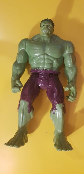 Figurine  Hulk articulée en plastique