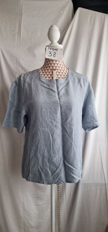 Blouse, bleu,en très très bon état, en soie, longueur 59cm, largeur d'épaule 48cm