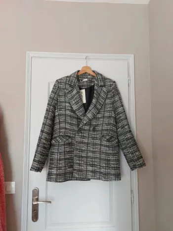 Veste longue très élégante BGN
