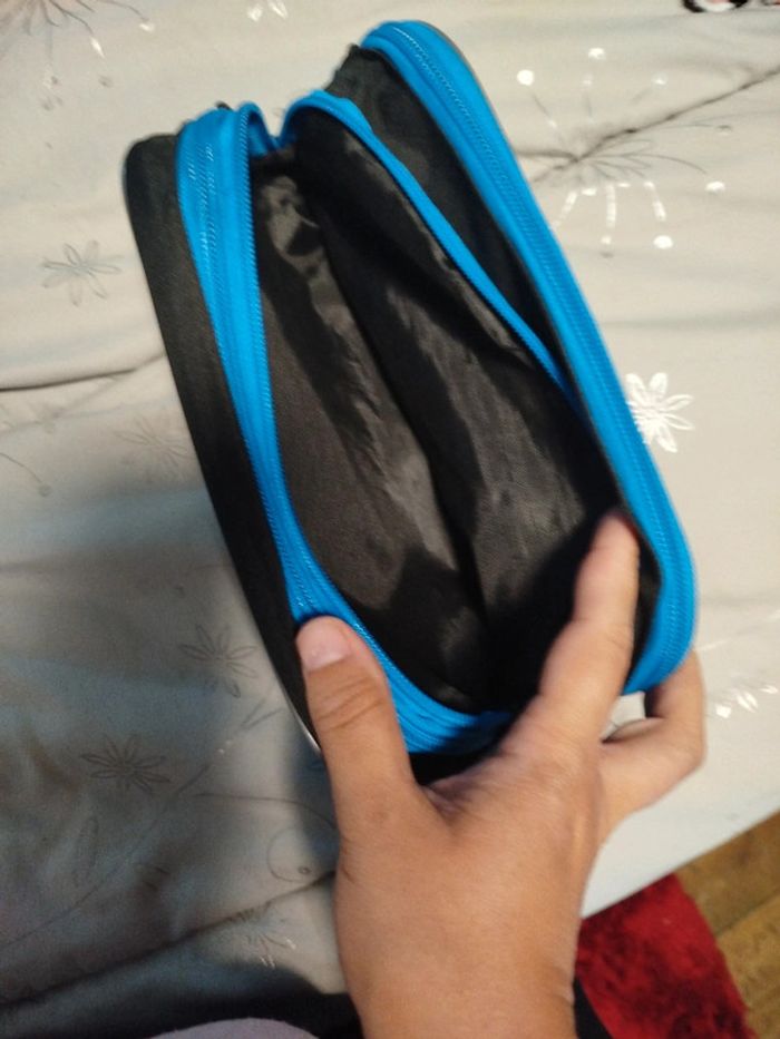 Trousse Jurassic world - photo numéro 6