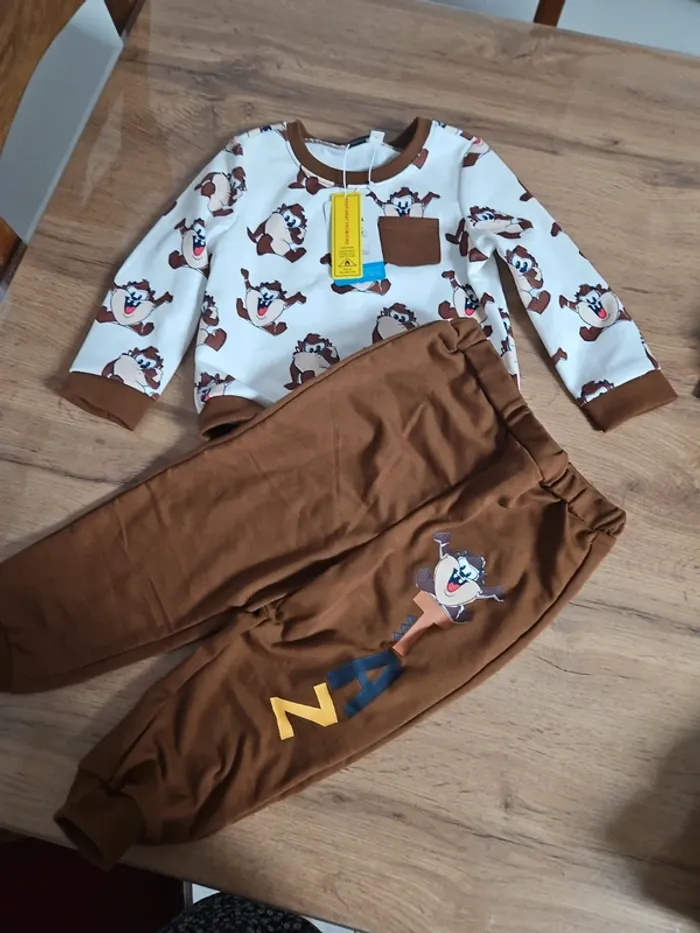 Ensemble 18/24 mois taz shein neuf
