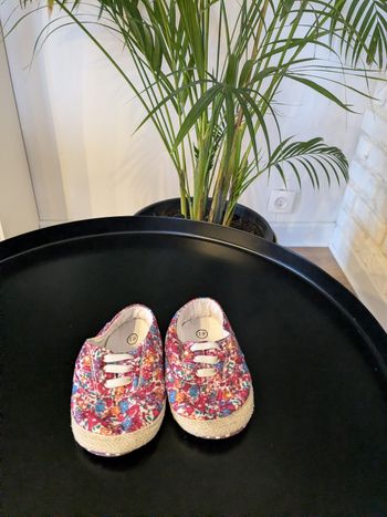 Chaussons pour fille FREEMOUSS (taille 19)