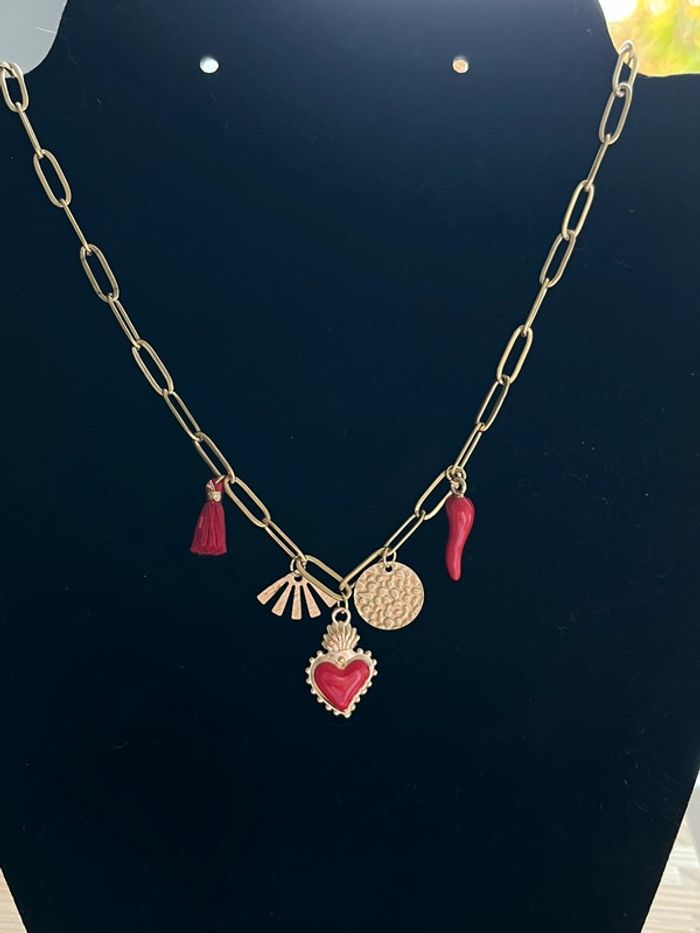 Collier chaîne acier inoxydable pendentifs breloques dorés et rouges
