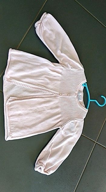 Gilet boutonné rose