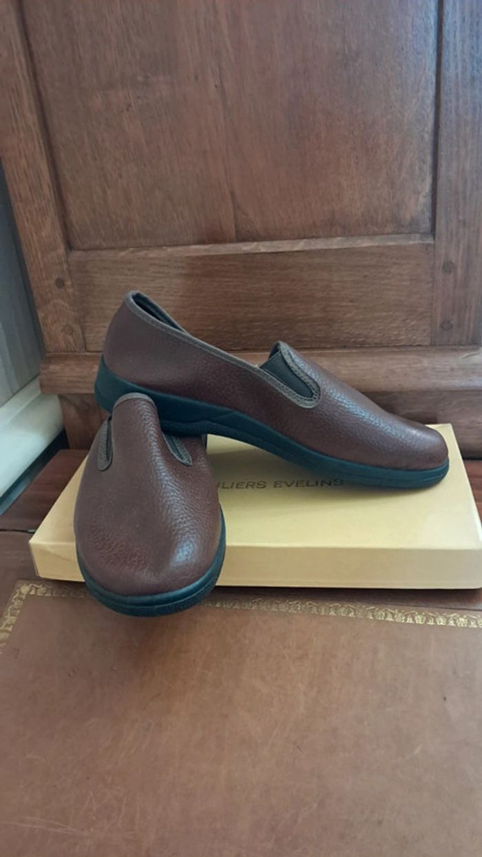 Chaussons 39 NEUFS