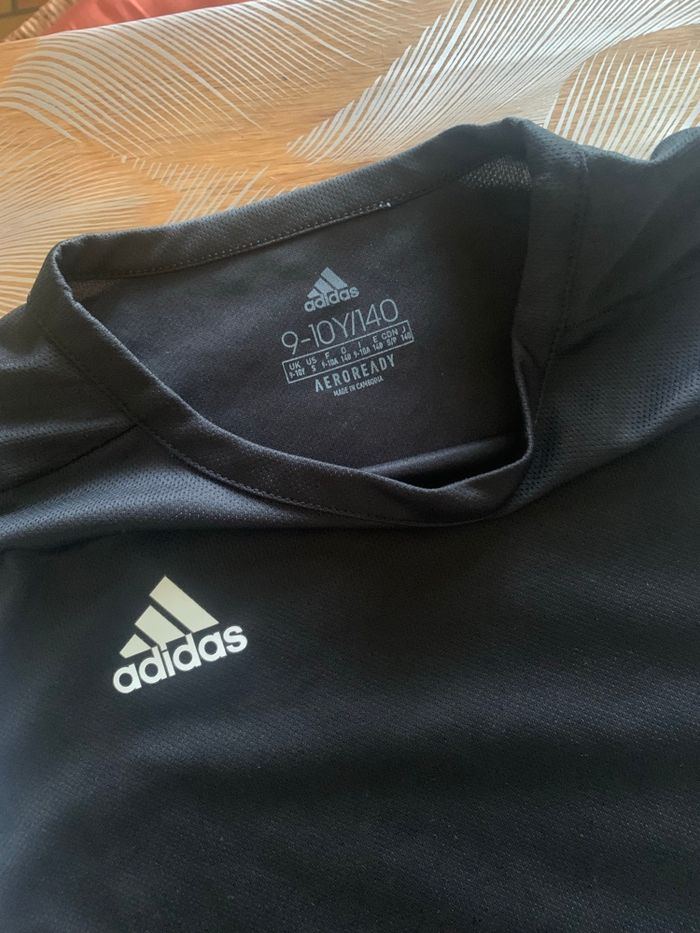 Ensemble Adidas 9-10ans - photo numéro 2