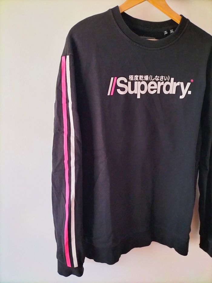 Joli pull Superdry - photo numéro 2
