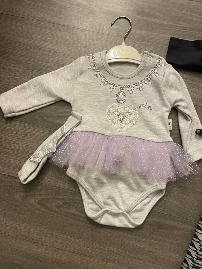 Lot bébé fille 6/9 mois - photo numéro 3