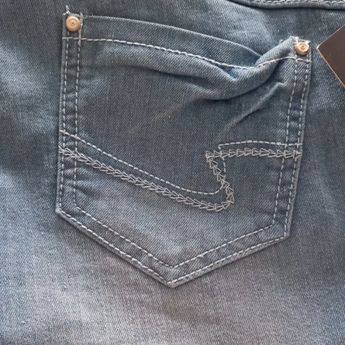 Joli jeans Dolce & Rosa - photo numéro 9