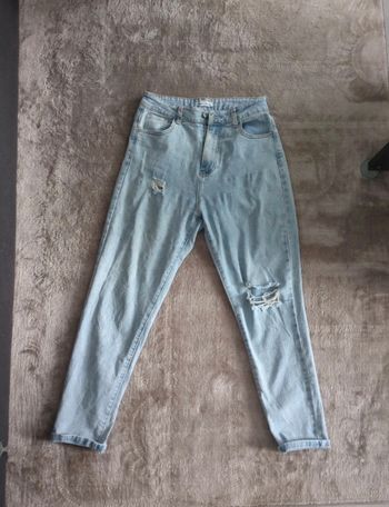 Jeans troué taille 38