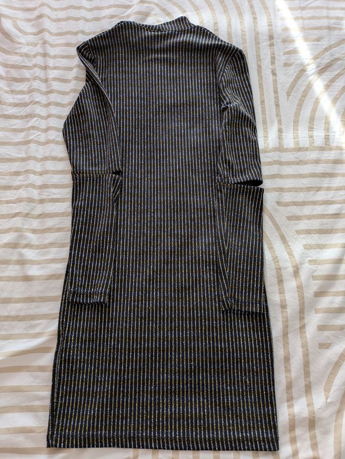 Robe Moulante H&M Divided - Col Montant Rayures Lurex - photo numéro 3