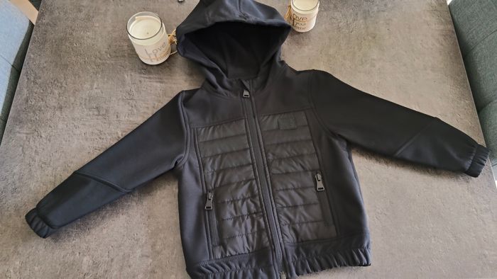 Blouson à capuche 3 ans