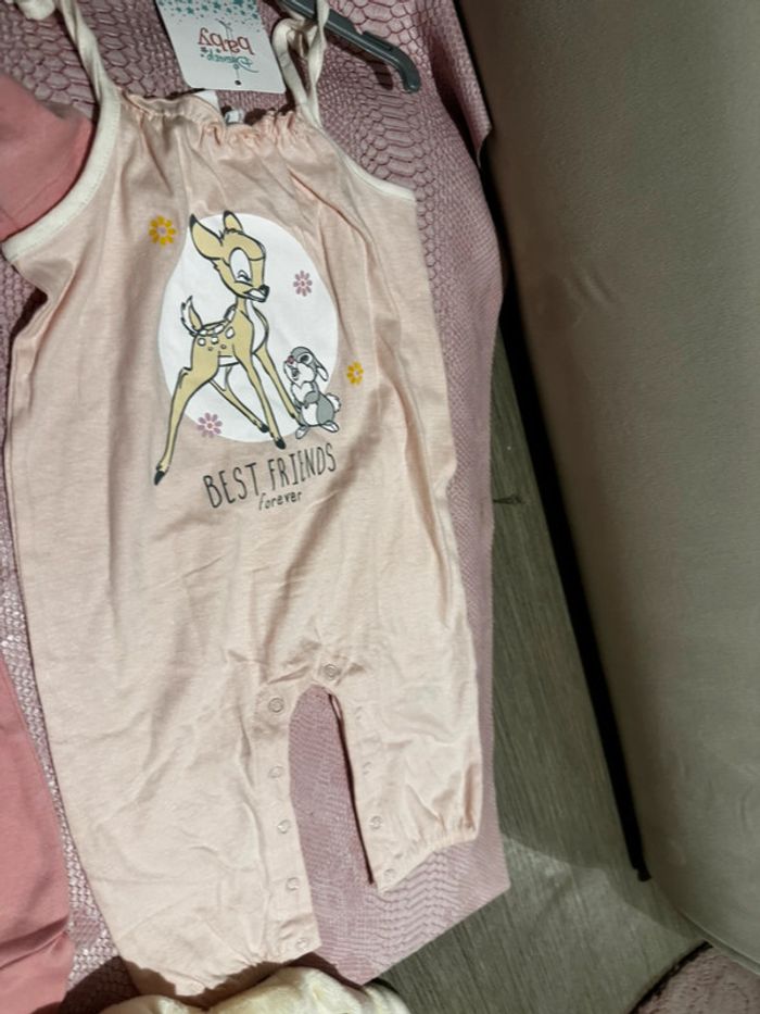 Lot 12 mois neuf - photo numéro 4