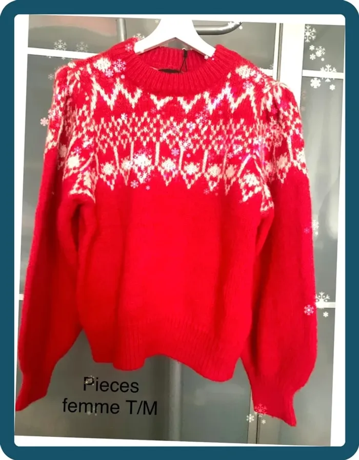 Très joli pull de Noël Rouge femme Pieces T/38