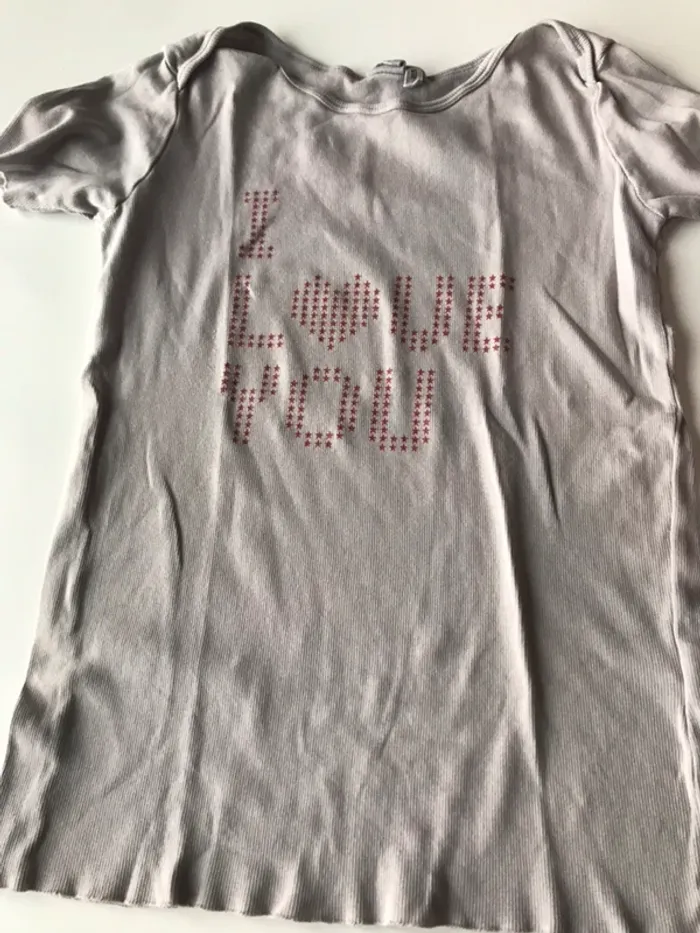 T-shirt gris bonton