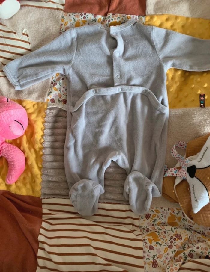 Pyjama 3 mois - photo numéro 3