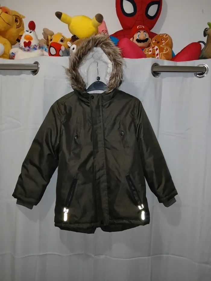 💚 Manteau bien chaud taille 6/7 ans 122 cm. - photo numéro 2