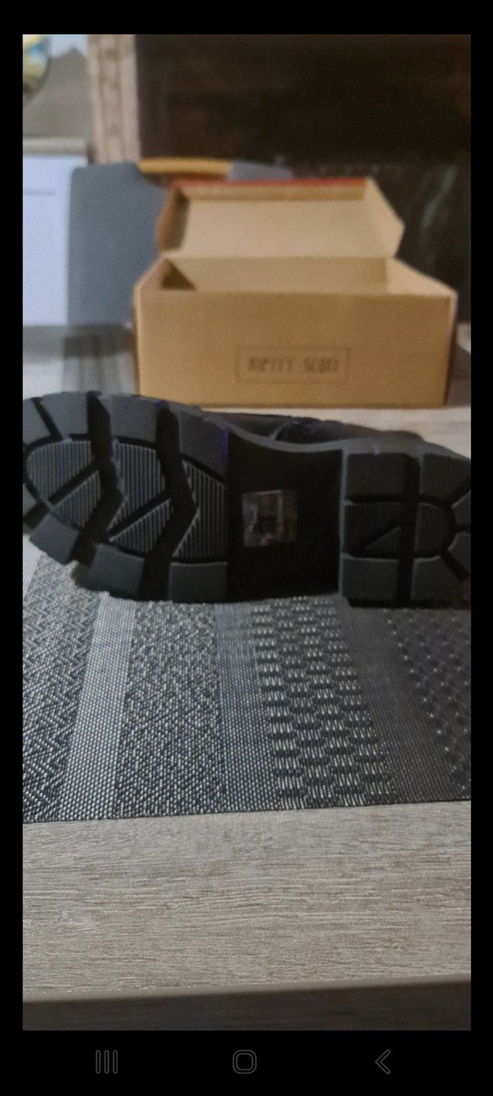 Bottines neuves pointure 39 - photo numéro 4