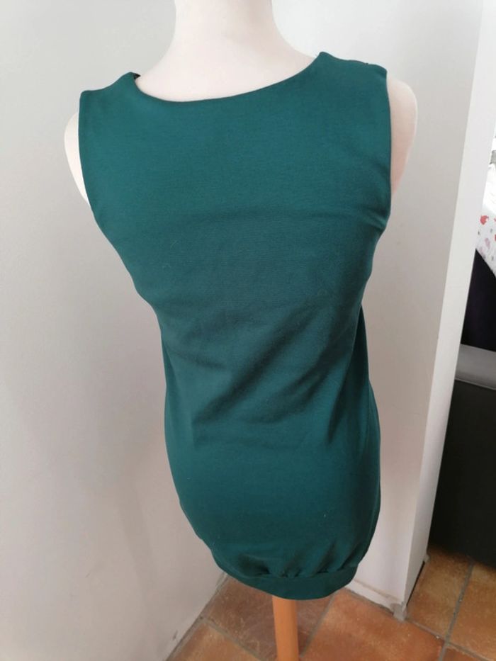 Robe verte et noire à bretelles - photo numéro 3