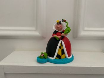 Figurine reine de cœur Alice au pays des merveilles