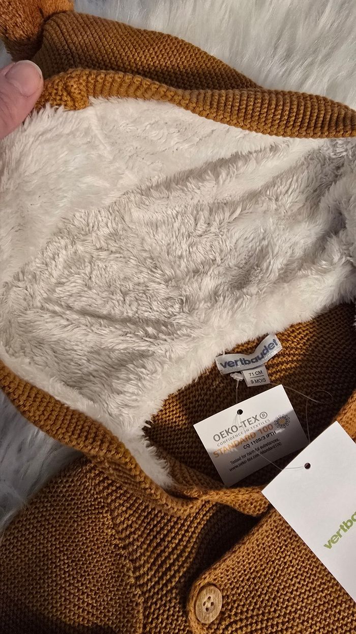 NEUF (non porté) 🏷😍🤩🤎superbe gilet chaud  tricot et sherpa  9 mois garçon 🤎🤩😍 - photo numéro 3