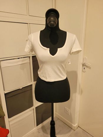 Top court Ardene Basic, taille XS. Neuf