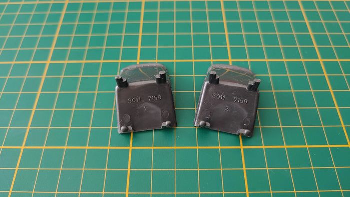 Lot x2 sièges avant 3011-7159 pièce Ferrari gto 1962 miniature maquette 1/18 1/18e burago #B73 - photo numéro 2