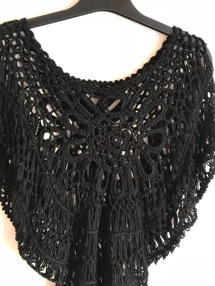 Haut en crochet noir ouvert taille 36 - photo numéro 2