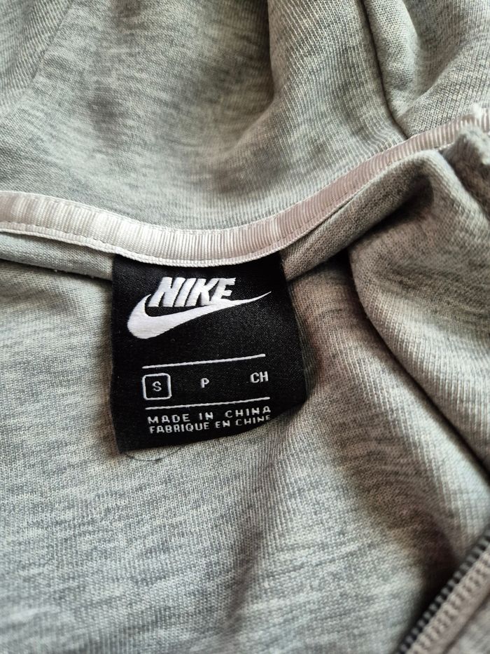 Veste Nike grise - photo numéro 4