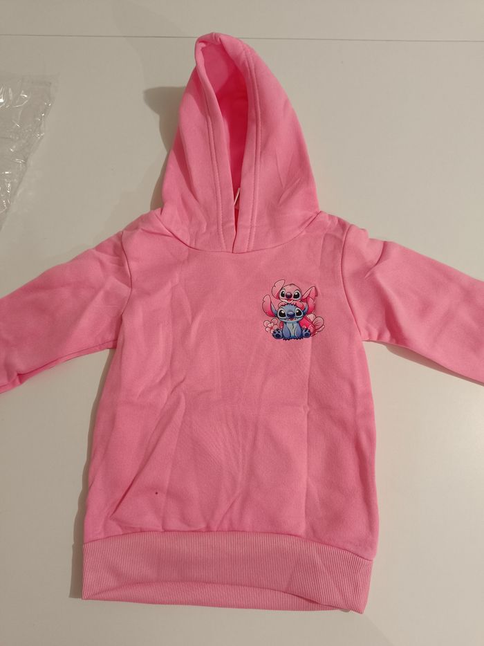 Sweat à capuche Stitch Rose