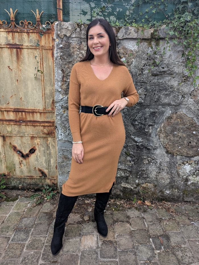 Robe pull Lyon camel col en V
Taille unique