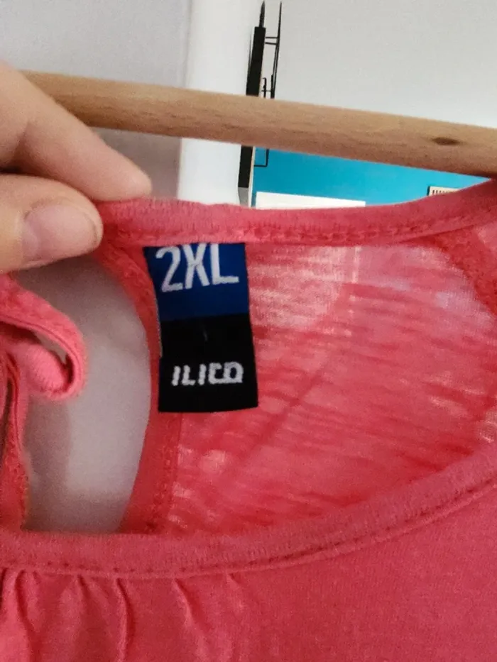 Tee-shirt haut blouse manches courtes taille 46 Ilico corail - photo numéro 3