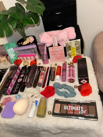 Lot beauté maquillage et soin 