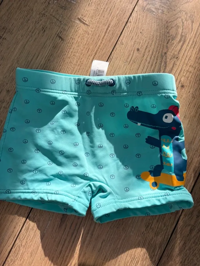 Maillot de bain crocodile 36 mois