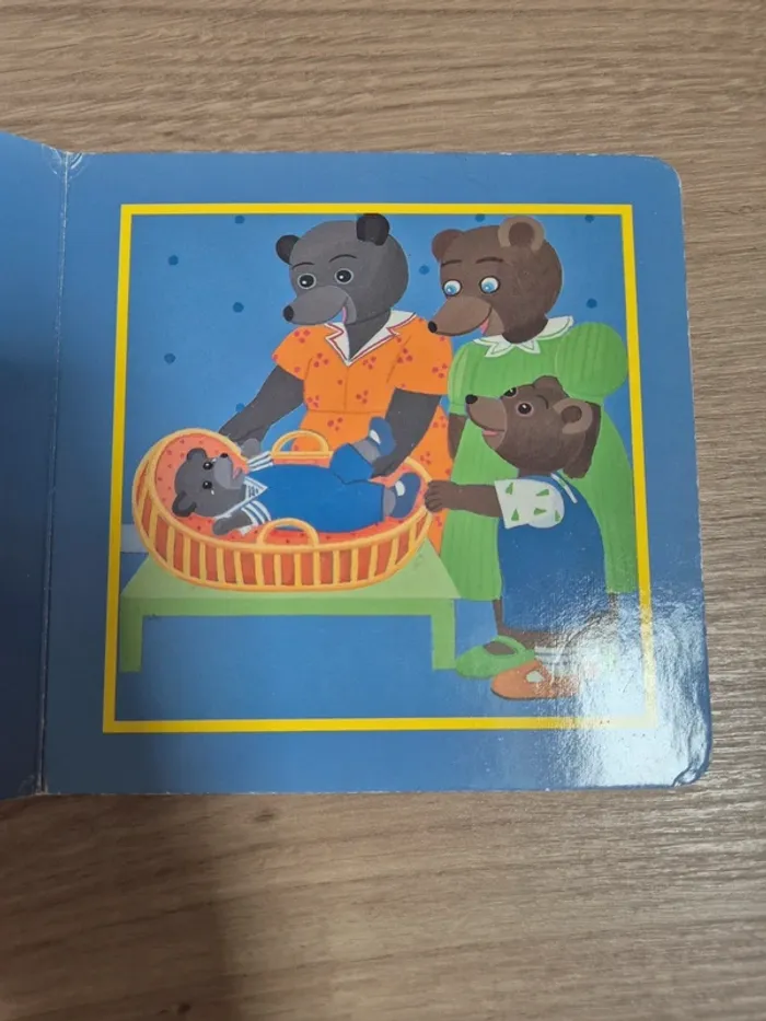 Livre Petit ours brun - photo numéro 2