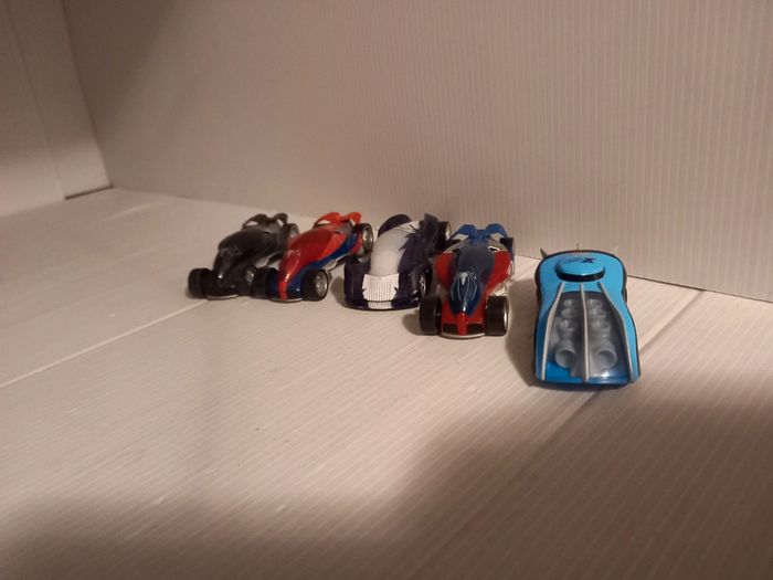 Majorette spiderman et xmen