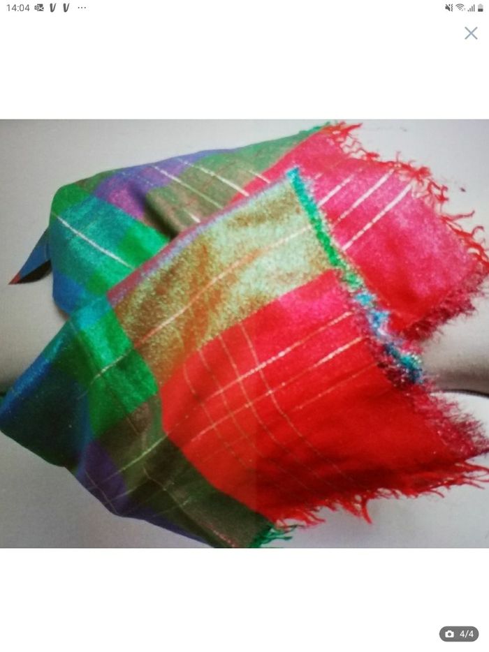 Châles multicolore pailleté très bon état - photo numéro 5