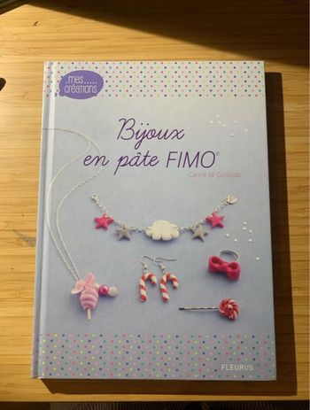 Livre tutos pour faire des bijoux en pâte fimo