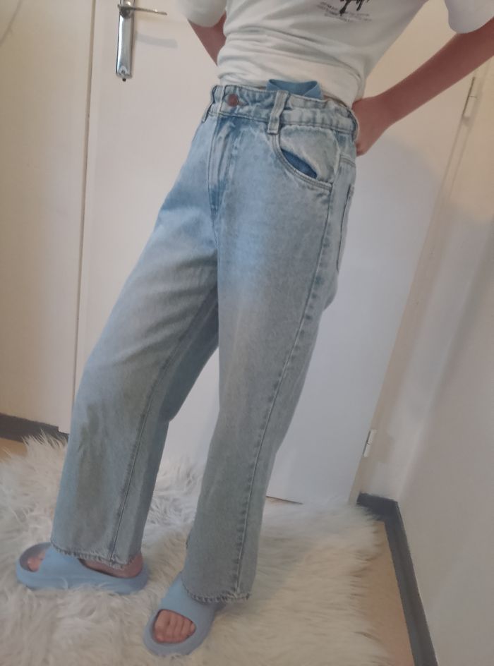 2 jeans large  Gémo 10 ans