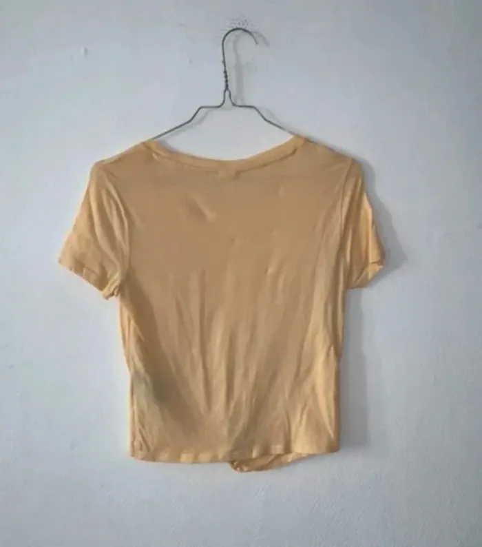 T-shirt noué jaune H&M taille 34 - photo numéro 4