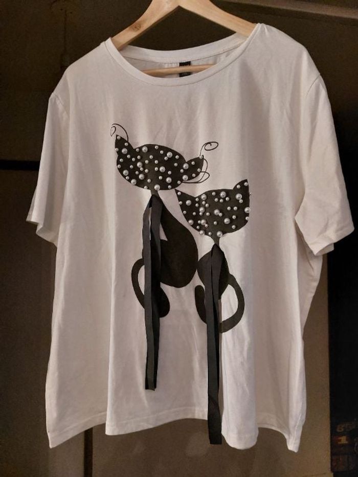Tee shirt chats