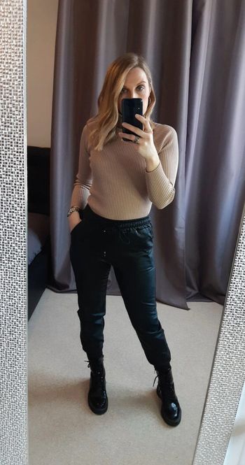 Pull col roulé